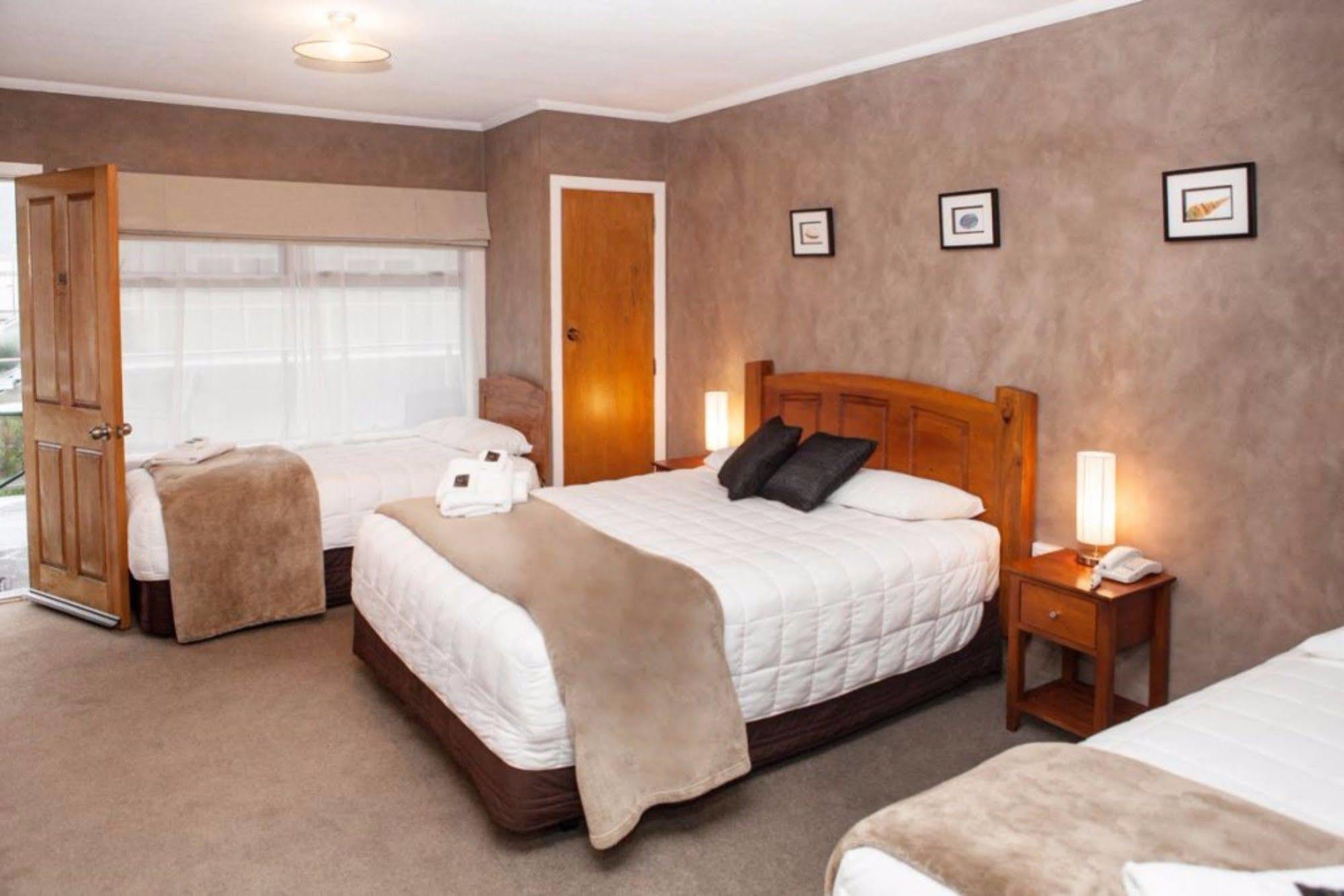 Picton Accommodation Gateway Motel Esterno foto