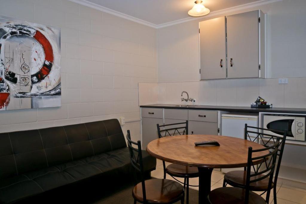 Picton Accommodation Gateway Motel Esterno foto